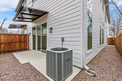 913 Bayonne Street, Dallas, TX 75212 - Photo 27