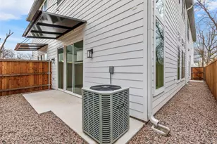 913 Bayonne St, Dallas, TX 75212 - Photo 27