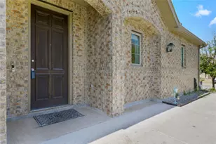 1016 Shire Dr, Aubrey, TX 76227 - Photo 3