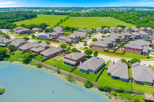 5541 Grenada Dr, Fort Worth, TX 76119 - Photo 37