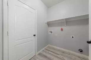 5541 Grenada Dr, Fort Worth, TX 76119 - Photo 21