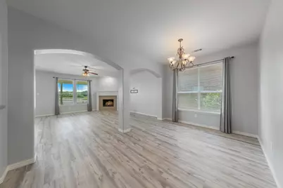 5541 Grenada Drive, Fort Worth, TX 76119 - Photo 7