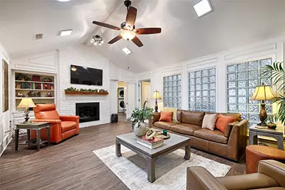 4017 Bobbin Lane, Addison, TX 75001 - Photo 13