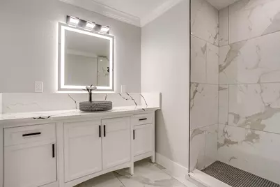 2512 Glen Garden Avenue, Forest Hill, TX 76119 - Photo 19