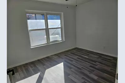 201 W Louella Drive, Hurst, TX 76054 - Photo 9