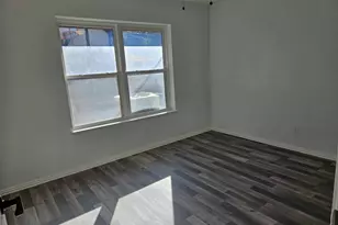 201 W Louella Dr, Hurst, TX 76054 - Photo 9