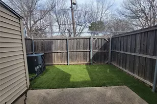 9571 Olde Towne Row, Dallas, TX 75227 - Photo 13