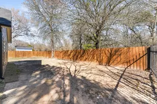 508 Luzon St, Tool, TX 75143 - Photo 33