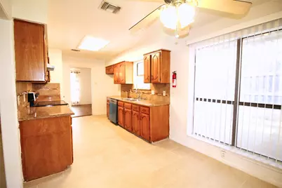 711 Dickey Drive, Euless, TX 76040 - Photo 9