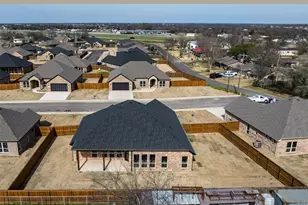 503 Limestone Cir, Mabank, TX 75147 - Photo 29