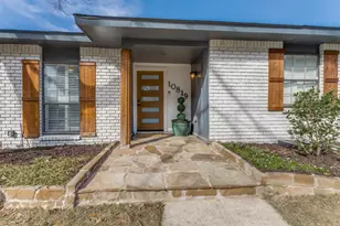 10819 Wallbrook Dr, Dallas, TX 75238 - Photo 21