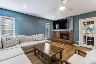 10819 Wallbrook Dr, Dallas, TX 75238 - Photo 3