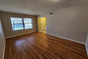 1016 Indian Creek Trail, Dallas, TX 75241 - Photo 5