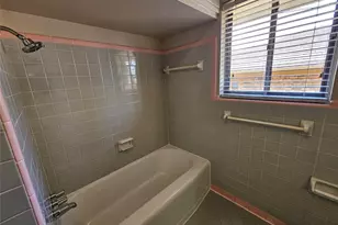 1016 Indian Creek Trail, Dallas, TX 75241 - Photo 17