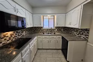 1016 Indian Creek Trail, Dallas, TX 75241 - Photo 9