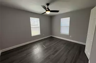 128 Brewster St, Robinson, TX 76706 - Photo 13