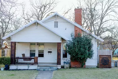 705 S Jackson Street, McGregor, TX 76657 - Photo 1