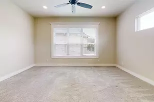 2405 Vineyard Dr, Granbury, TX 76048 - Photo 15