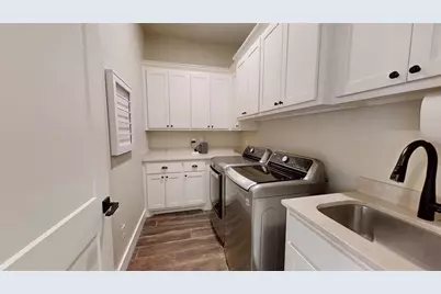 2405 Vineyard Drive, Granbury, TX 76048 - Photo 21