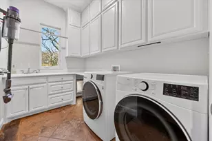 1823 Southpark Dr, Arlington, TX 76013 - Photo 7