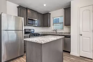 13611 Logan Pass Dr, Ponder, TX 76259 - Photo 11