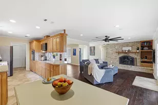 1917 Hurstview Dr, Hurst, TX 76054 - Photo 15