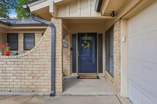 1917 Hurstview Dr, Hurst, TX 76054 - Photo 5