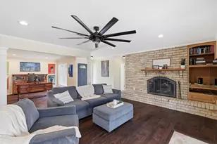 1917 Hurstview Dr, Hurst, TX 76054 - Photo 11