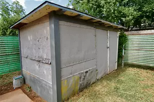 1441 Brazos St, Graham, TX 76450 - Photo 27