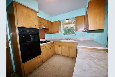 1441 Brazos Street, Graham, TX 76450 - Photo 9