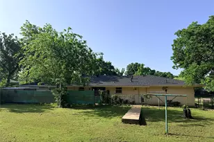 1441 Brazos St, Graham, TX 76450 - Photo 33