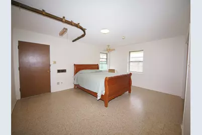 1441 Brazos Street, Graham, TX 76450 - Photo 17