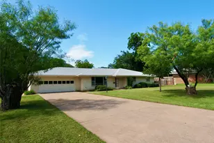 1441 Brazos St, Graham, TX 76450 - Photo 1