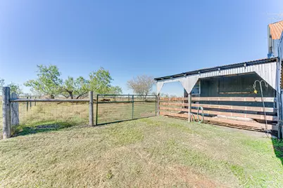 430 Hornik Road, Ennis, TX 75119 - Photo 25