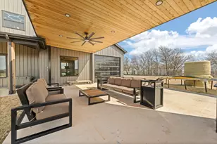 6427 County Rd 1126B, Godley, TX 76044 - Photo 35