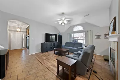 5065 Blanco Drive, Haltom City, TX 76137 - Photo 9