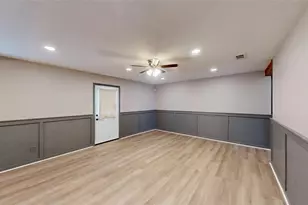 3322 Meadowlark Ln, Denton, TX 76209 - Photo 3