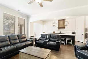 1905 Silver Falls Dr, Burleson, TX 76028 - Photo 7