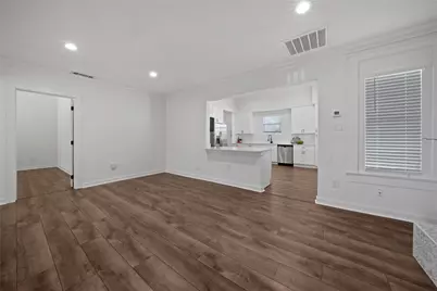 1011 S Armstrong Avenue #B, Denison, TX 75020 - Photo 9