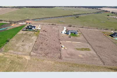 7408 County Road 205, Grandview, TX 76050 - Photo 15