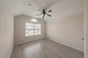 5786 Walnut Creek Dr, Fort Worth, TX 76137 - Photo 21