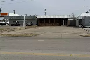 104 S Rogers Rd, Irving, TX 75060 - Photo 1