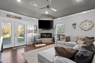 4406 Fernwood Ave, Dallas, TX 75216 - Photo 9