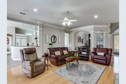 405 Shenandoah Drive, Burleson, TX 76028 - Photo 5