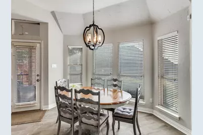 405 Shenandoah Drive, Burleson, TX 76028 - Photo 13