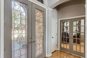 405 Shenandoah Dr, Burleson, TX 76028 - Photo 3