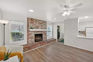 2125 Valleydale Dr, Arlington, TX 76013 - Photo 11