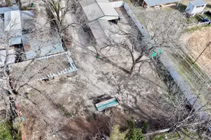 313 E 9th St, Clifton, TX 76634 - Photo 3