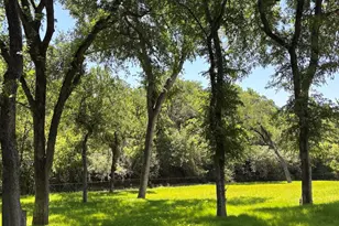 10010 Strait Ln, Dallas, TX 75229 - Photo 39