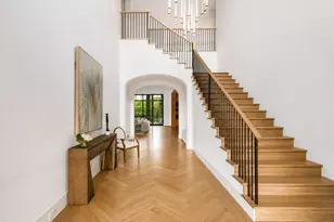 10010 Strait Ln, Dallas, TX 75229 - Photo 11